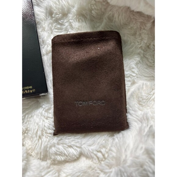 Tom Ford Eye Color Quad Eyeshadow Palette Shade: 45 Iconic Smoke Full Size - Picture 6 of 7